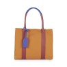 Bolsa Satchel Grande con Charm color Ocre