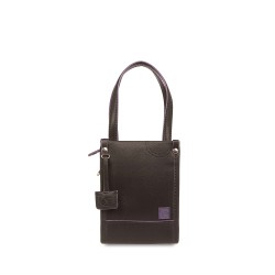 Bolsa Satchel Mini con Charm color Negro