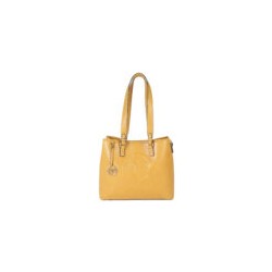 Bolsa Tote con Charm color Amarillo Ocre